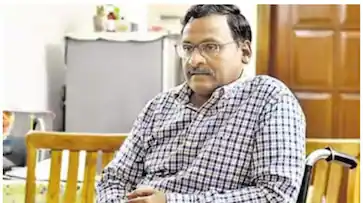  മാവോയിസ്റ്റ് ബന്ധം ആരോപിച്ച കേസിൽ പ്രൊഫസർ ജി എൻ സായിബാബയെ വെറുതെ വിട്ടു