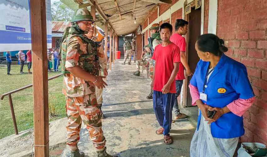  കർശന സുരക്ഷ; മണിപ്പൂരിലെ 11 ബൂത്തുകളിൽ റീ പോളിങ് തുടങ്ങി