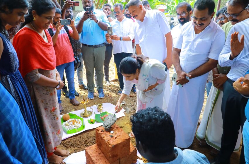  കേരള അണ്ടര്‍ 17 വോളിബോള്‍ ക്യാപ്റ്റന്‍ എ.ആര്‍ അനൂശ്രീക്ക് സ്വപ്‌ന ഭവനം; കൈത്താങ്ങായി മുത്തൂറ്റ് വോളിബോള്‍ അക്കാദമി
