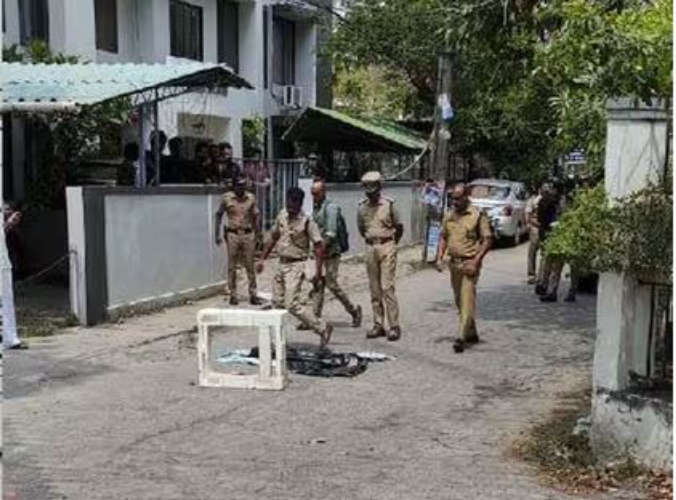  നവജാത ശിശുവിന്റെ കൊല: ഫ്‌ളാറ്റിലെ ശുചിമുറിയില്‍ രക്തക്കറ