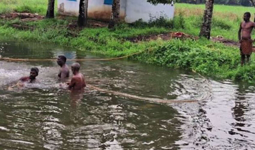  ഗൂഗിൾ മാപ്പ് നോക്കി കാറിൽ സഞ്ചരിച്ച സംഘം തോട്ടിൽ വീണു