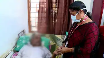  വാടകവീട്ടിൽ കിടപ്പുരോഗിയായ അച്ഛനെ ഉപേക്ഷിച്ച് മകൻ