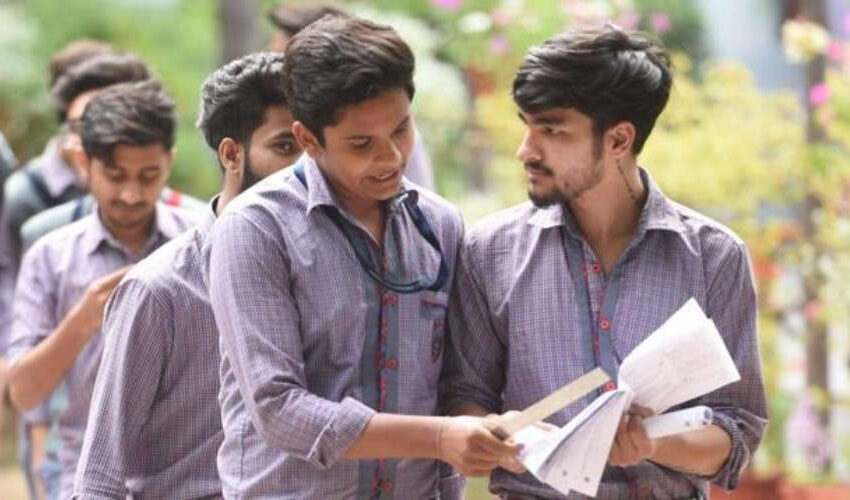  പ്ലസ് വണ്‍ പ്രവേശനം: ഫസ്റ്റ് അലോട്ട്മെന്റ് പ്രസിദ്ധീകരിച്ചു