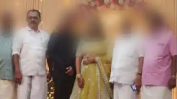  പെരിയ കേസ് പ്രതിയുടെ മകന്റെ വിവാഹച്ചടങ്ങില്‍ പങ്കെടുത്ത നാല് നേതാക്കളെ പുറത്താക്കി കോണ്‍ഗ്രസ്
