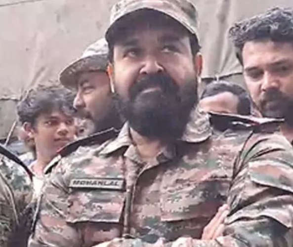  മുണ്ടക്കൈ സ്‌കൂള്‍ പുതുക്കിപ്പണിയും; വയനാട് പുനരധിവാസത്തിന് മോഹന്‍ലാലിന്റെ വിശ്വശാന്തി ഫൗണ്ടേഷന്‍ 3 കോടി നല്‍കും