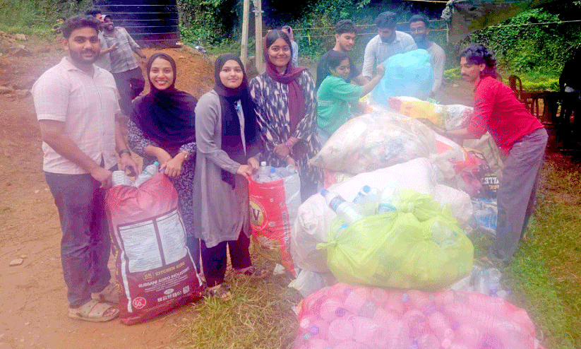  വിലങ്ങാട് ദുരിതാശ്വാസ ക്യാമ്പുകൾക്ക് സമാപനം; താമസം വാടകവീടുകളിലേക്ക്