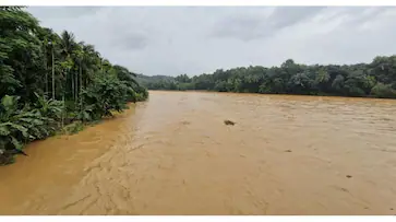  ചാലിയാറിന്റെ തീരത്തു നിന്ന് ഒരു മൃതദേഹം കൂടി കണ്ടെത്തി, തെരച്ചില്‍ ഊർജിതം