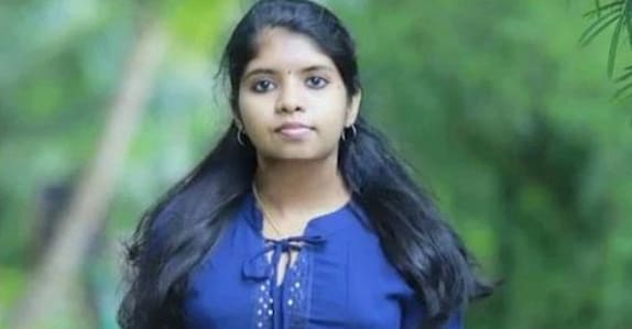  പ്രസവ സമയത്ത് അപസ്മാരം വന്ന യുവതി മരിച്ചു; കുട്ടി നിരീക്ഷണത്തിൽ