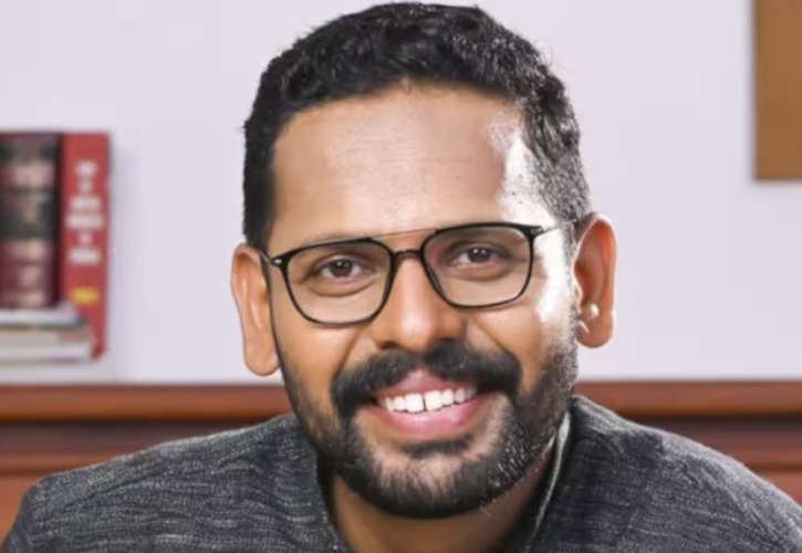  പി സരിനെ പുറത്താക്കി കോണ്‍ഗ്രസ്