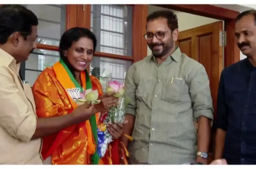  മുൻ ഡിജിപി ആർ ശ്രീലേഖ ബിജെപിയിൽ; കെ സുരേന്ദ്രനിൽ നിന്നും അം​ഗത്വം സ്വീകരിച്ചു