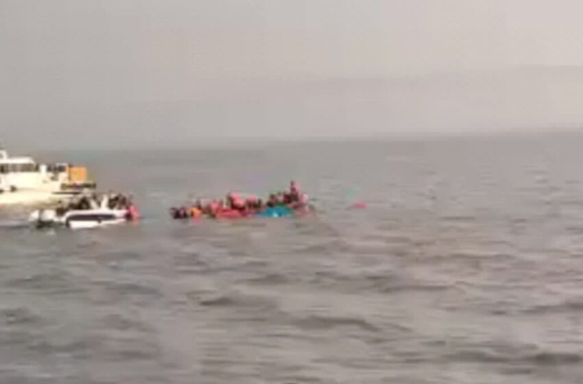  മുംബൈയിൽ ബോട്ട് മുങ്ങി 13 മരണം; അപകടം ഗേറ്റ് വേ ഓഫ് ഇന്ത്യ തീരത്ത്