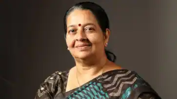  ഉമ തോമസിൻ്റെ അപകടം: സംഘാടകരുടെ ഭാഗത്ത് ഗുരുതര വീഴ്ച, ഉപയോഗിച്ചത് ദുർബലമായ ക്യൂ ബാരിയർ; കേസെടുത്തു