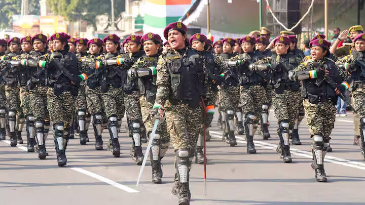  രാജ്യതലസ്ഥാനത്ത് വർണാഭമായി റിപ്പബ്ലിക് ദിനാഘോഷം