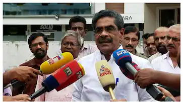  സുധാകരനെ മാറ്റുന്നതിനെ അനുകൂലിച്ച് മുല്ലപ്പള്ളി; ഖാർ​ഗെയ്ക്ക് കത്ത്