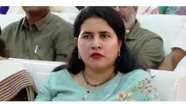  ‘സിഎംആർഎല്ലിന് സേവനം നൽകാതെ പണം കൈപ്പറ്റി എന്നു മൊഴി നൽകിയിട്ടില്ല’; നിഷേധിച്ച് മുഖ്യമന്ത്രിയുടെ മകൾ വീണ വിജയൻ