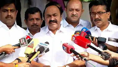  നിലമ്പൂരിൽ ജനങ്ങൾ വിധിയെഴുതുമ്പോൾ ഗോവിന്ദൻ്റെ ആർഎസ്എസ് പരാമർശം വീണ്ടും ചർച്ചയാക്കി കോൺ​ഗ്രസ്