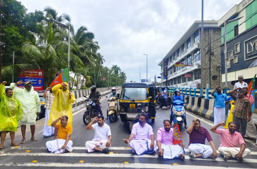  ഗുരുവായൂർ മേൽപ്പാലം റോഡിലെ വിള്ളൽ; ബി.ജെ.പി റോഡ് ഉപരോധിച്ചു
