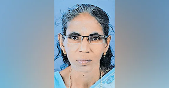  മകന്റെ ചവിട്ടേറ്റ് മെഡിക്കൽ കോളജ് ആശുപത്രിയിൽ ചികിത്സയിലായിരുന്ന അമ്മ മരിച്ചു